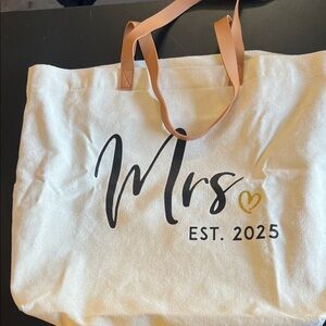 Stylish Cream Tote Bag with Tan Handles